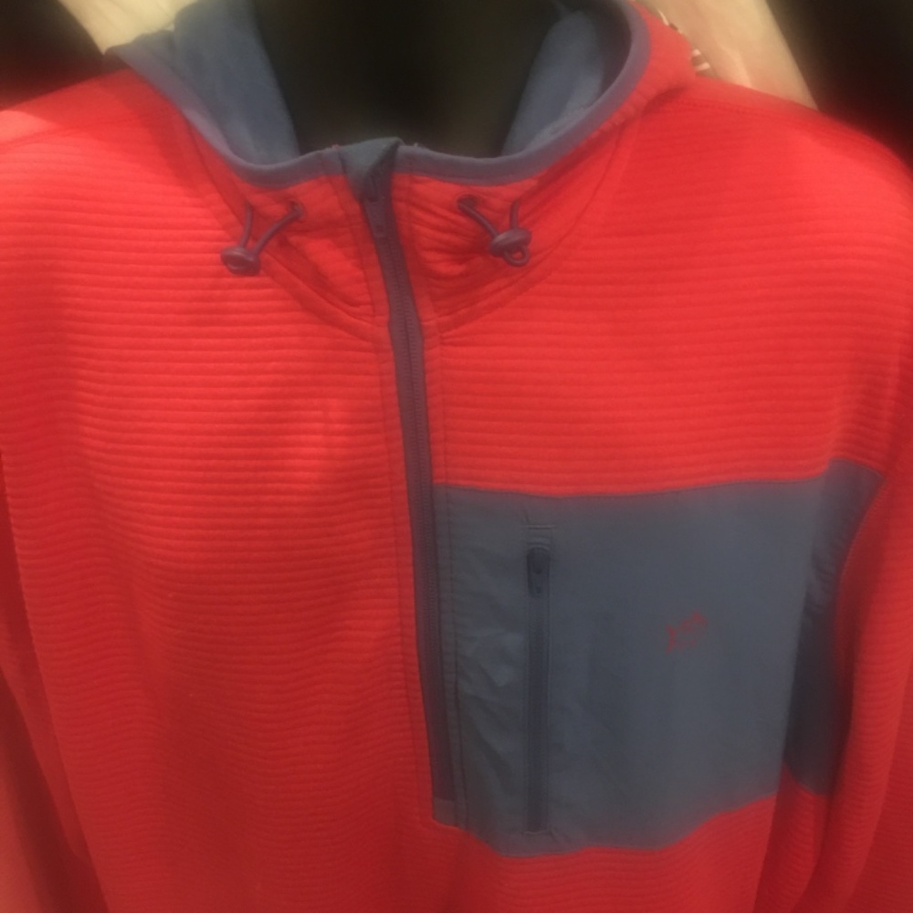 Southern Tide textured pullover with hood - Picture 2 of 4